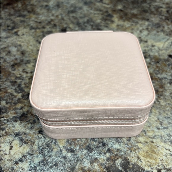 Vlando Travel Jewelry Case- Pink - Picture 8 of 11